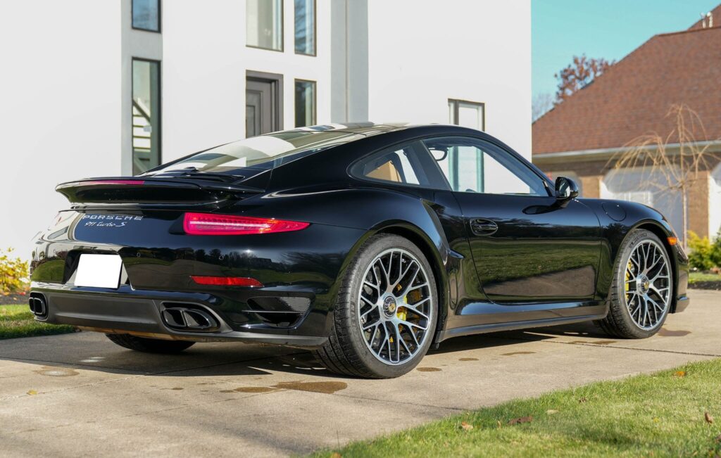 2016 Porsche 911 Turbo S