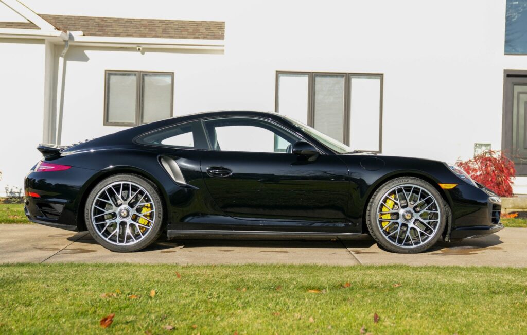 2016 Porsche 911 Turbo S