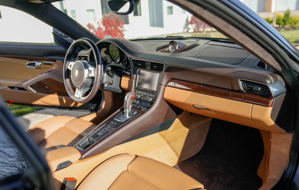 2016 Porsche 911 Turbo S