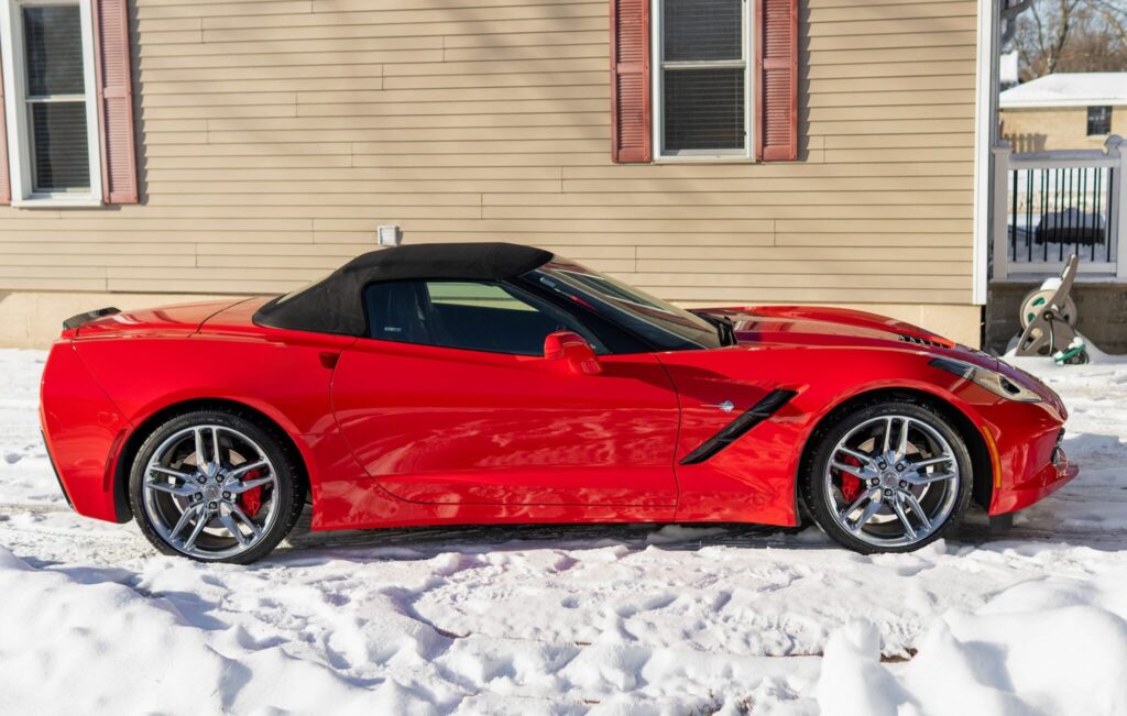 2018 Chevrolet Corvette Stingray Convertible 2LT