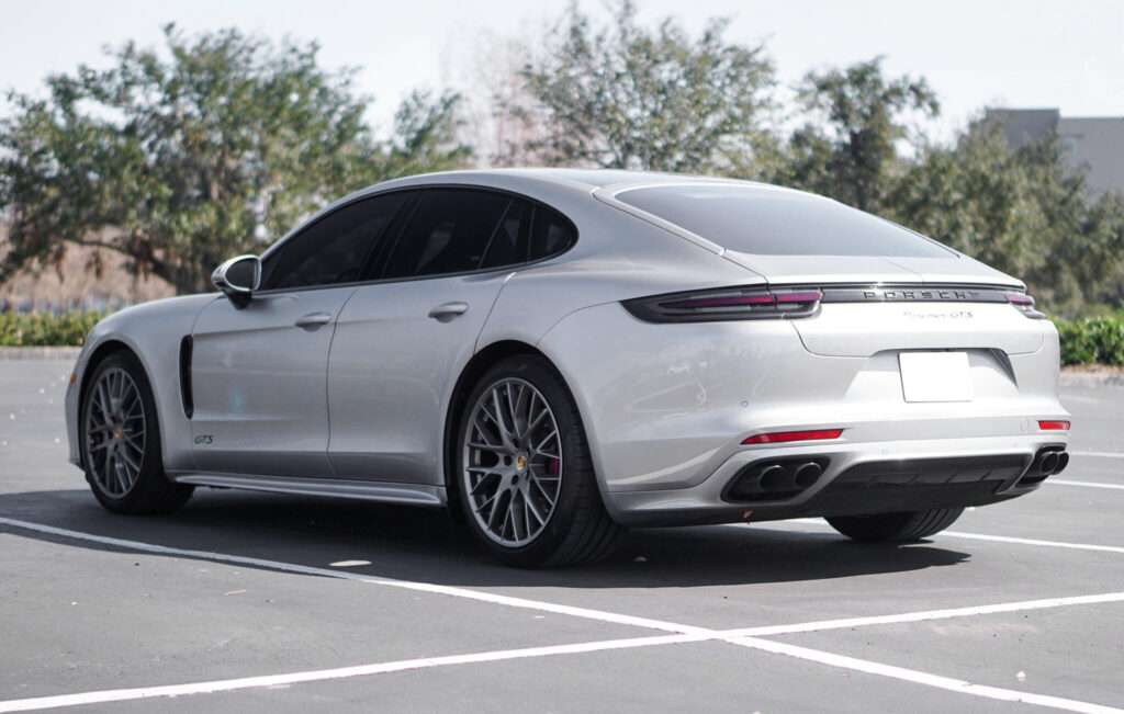 2019 Porsche Panamera GTS