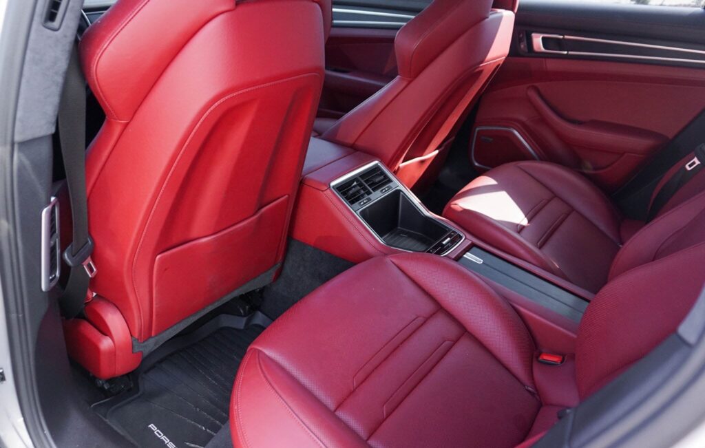 2019 Porsche Panamera GTS
