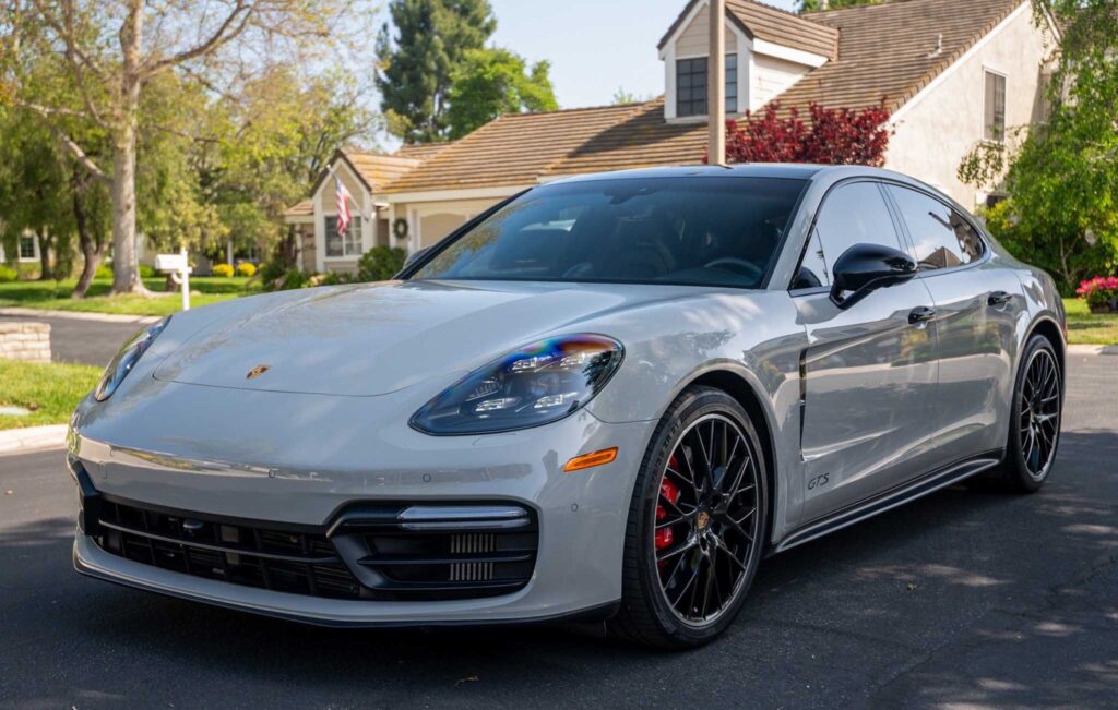 2020 Porsche Panamera GTS