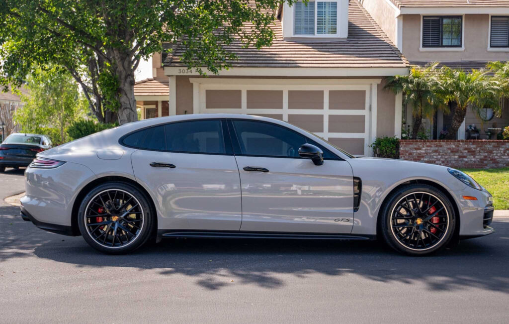 2020 Porsche Panamera GTS