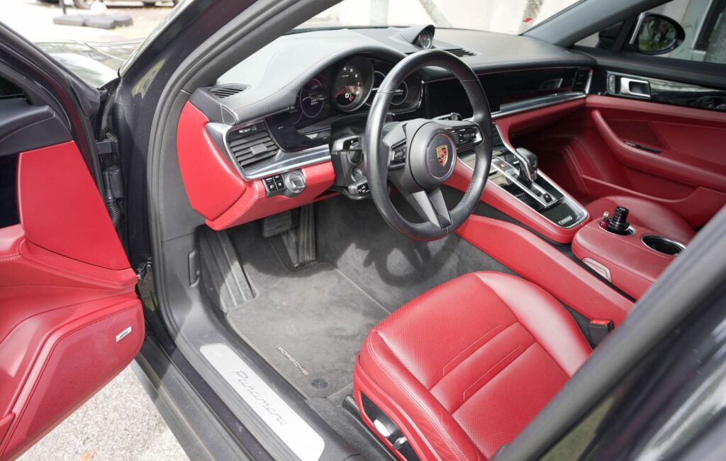 2021 Porsche Panamera 4