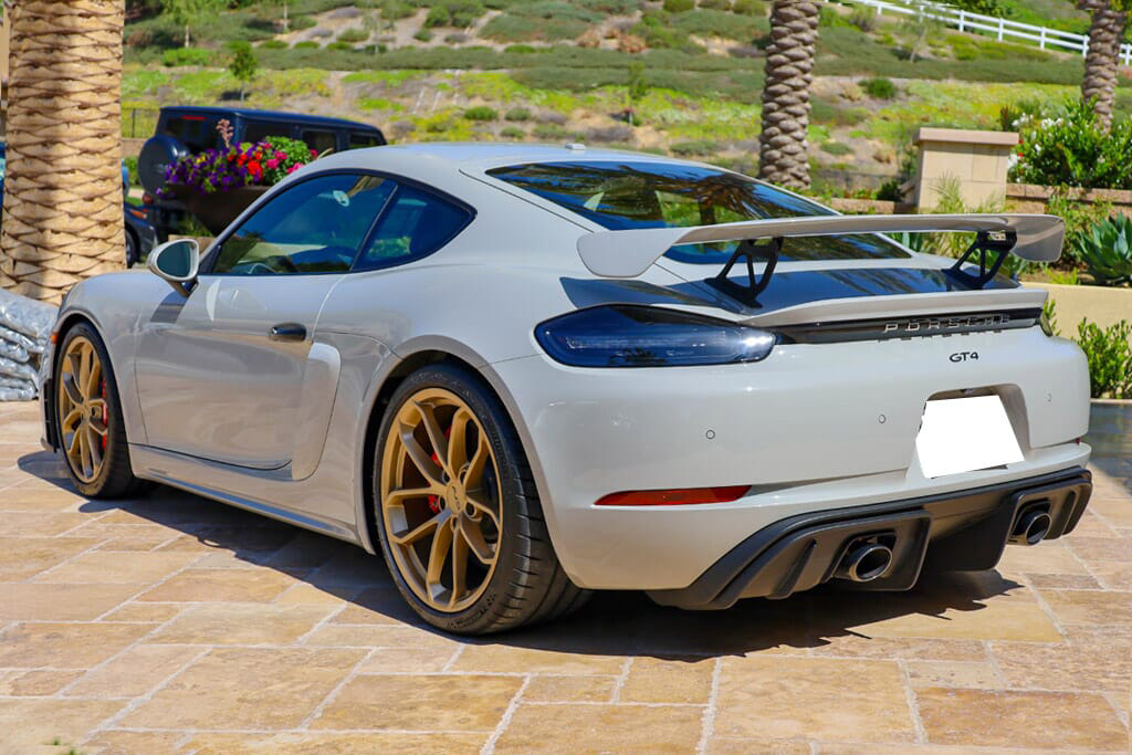 2022 Porsche 718 Cayman GT4