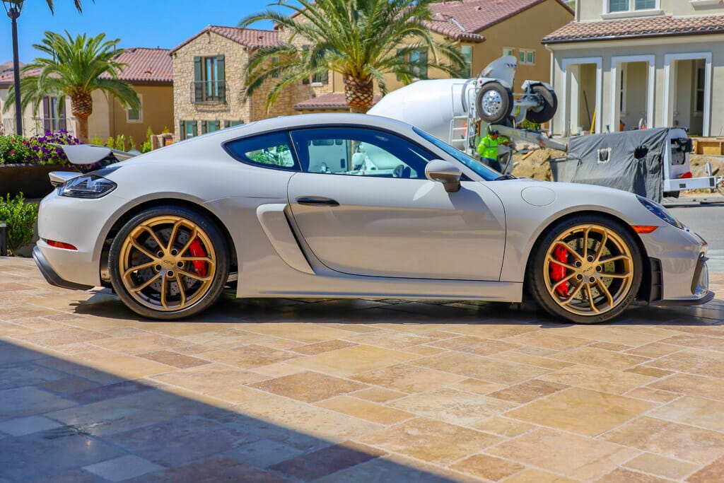 2022 Porsche 718 Cayman GT4