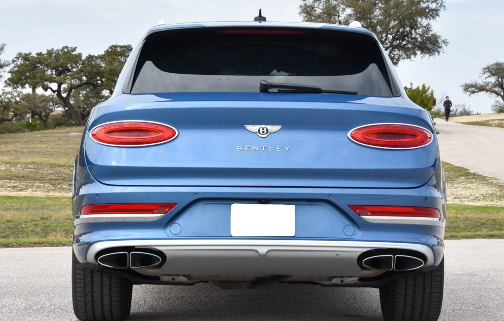 2023 Bentley Bentayga Azure V8