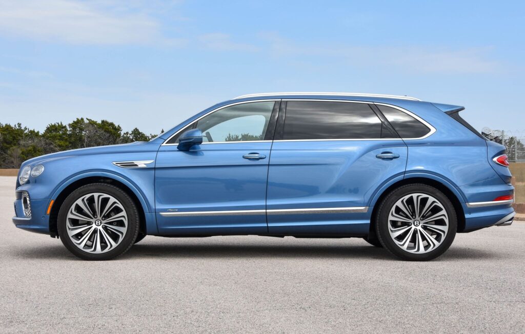 2023 Bentley Bentayga Azure V8