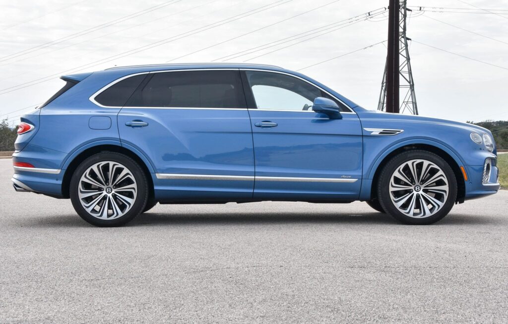2023 Bentley Bentayga Azure V8