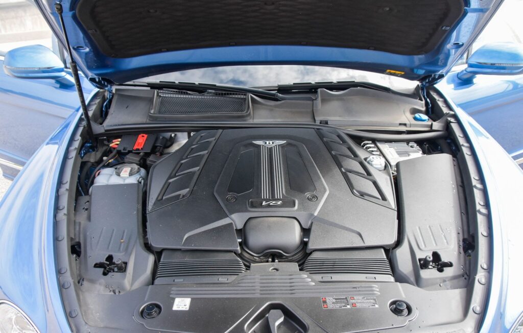 2023 Bentley Bentayga Azure V8