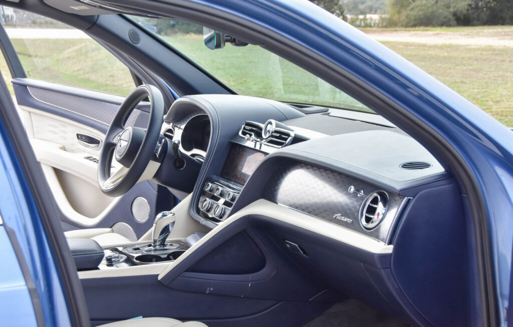 2023 Bentley Bentayga Azure V8