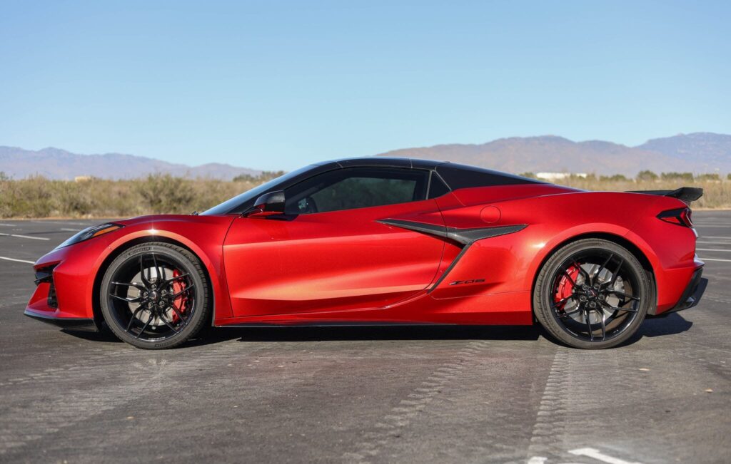 2025 Chevrolet Corvette Z06 Convertible 2LZ